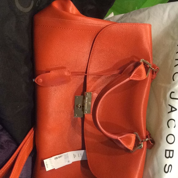 Marc Jacobs Handbags - Marc Jacobs handle/ shoulder bag, “The 1984”, key